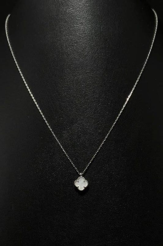 Pearl Clover Pendant